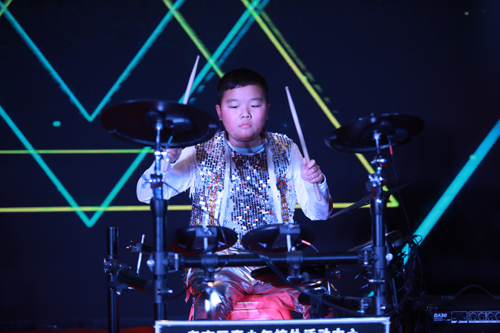 大禹漢光2018年“同心同行，共創(chuàng)未來”主題年會圓滿成功